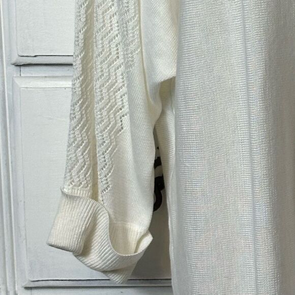 New York & Company Lightweight Sweater - Picture 13 of 16